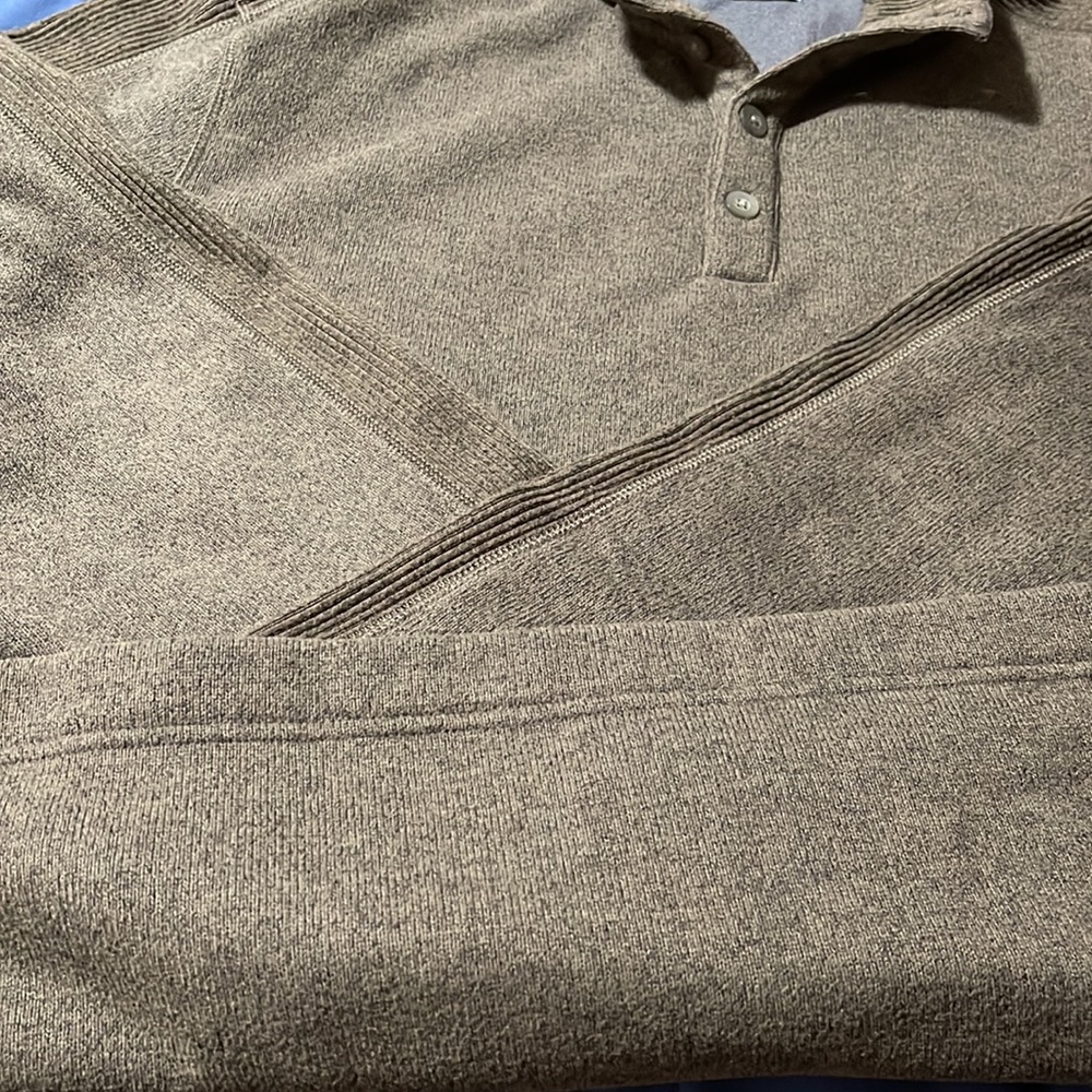 Man Pullover - image 5